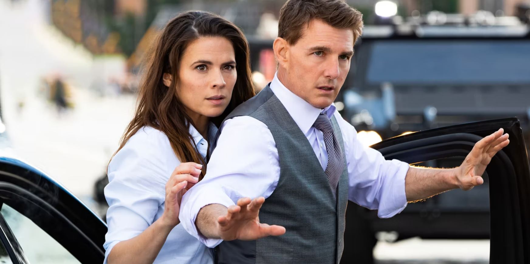 Hayley Atwell - Grace & Tom Cruise -Ethan