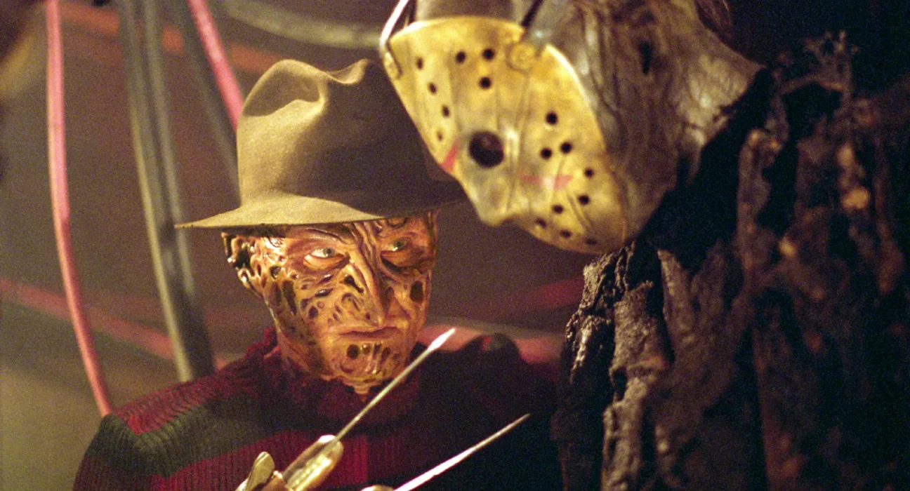 Freddy igyekszik Jason számár a lehető legjobban megérvelni, hogy miért neki kéne megölnie minden gyereket a Freddy vs. Jason című filmben